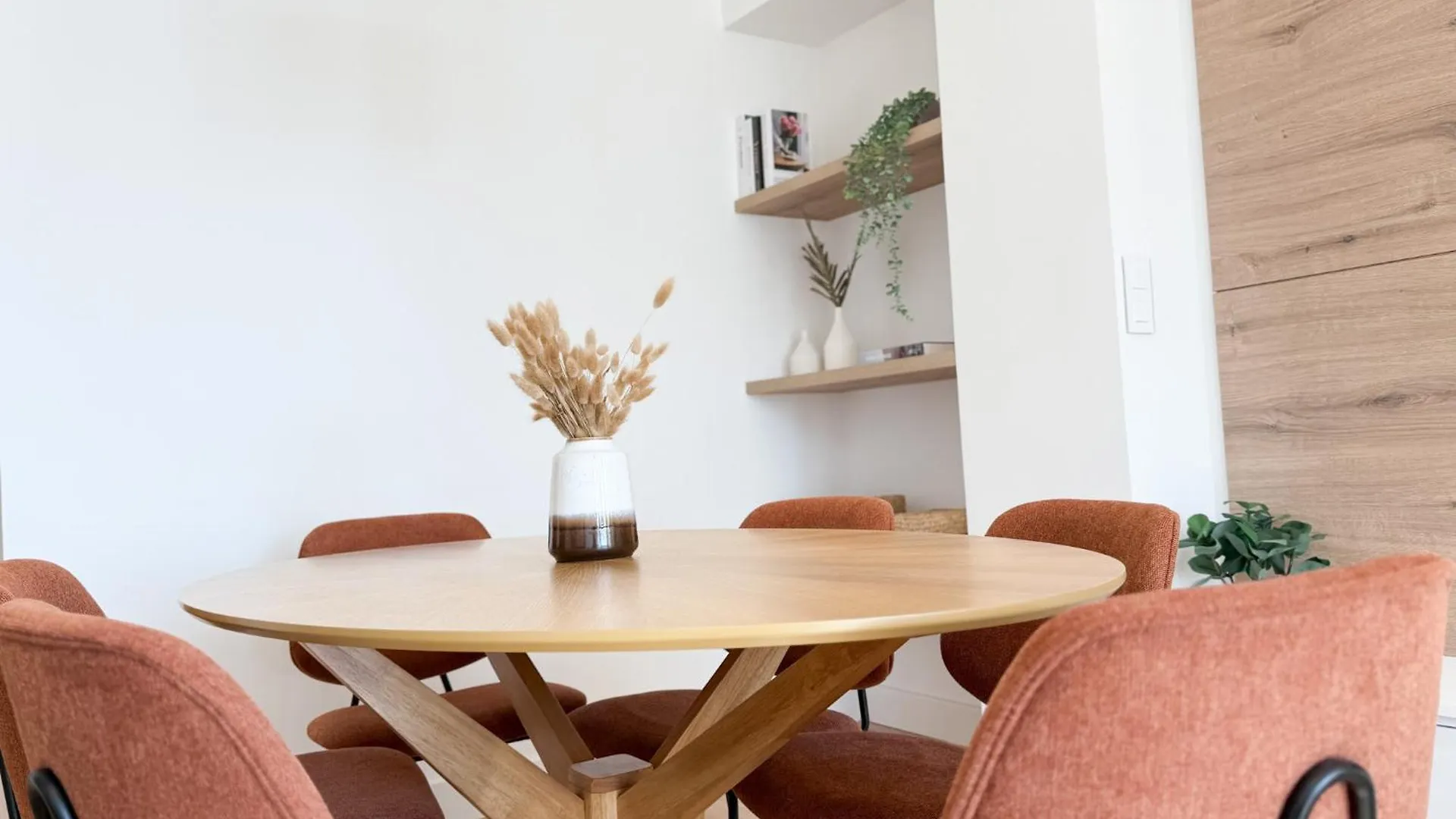 Cornut 5A Apartment Cannes